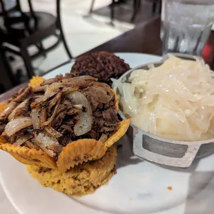 Vaca frita con fufu