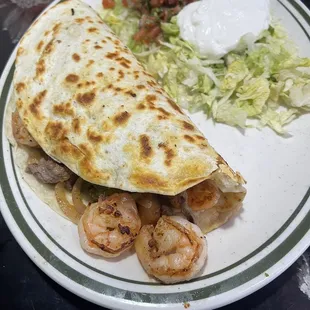 Quesadillas fajitas with shrimp? Definitely not a simp!