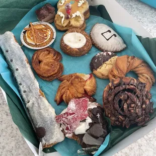 12 days of Christmas donuts box