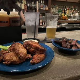 Smoked Wings / Burnt Ends