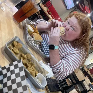 Yum!! This chicken is tasty!!!