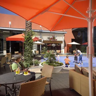 Splash Pad Outside Mojo Tempe Marketplace