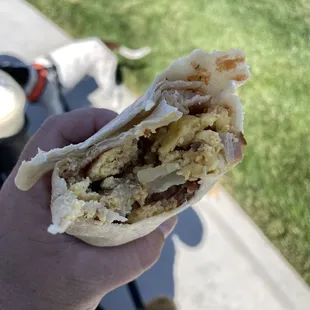 bacon breakfast burrito