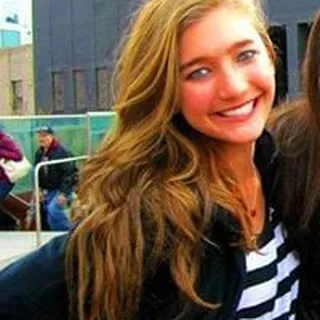 Sabrina F.