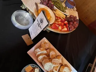 Arrow Cocktail Lounge