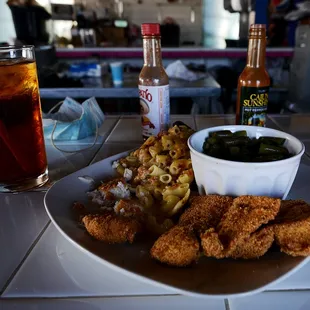 MoJo's catfish, bacon jalapeno mac n cheese, green beans. I love this place :-)!!!