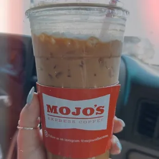 Iced Vanilla Latte