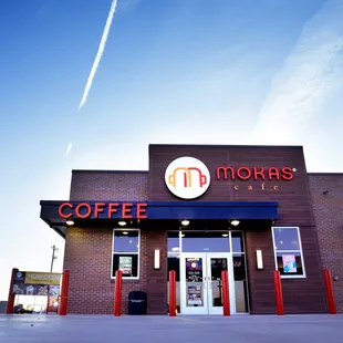 the entrance to the coffee shop