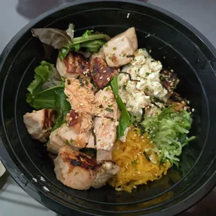 Salmon bowl missing avocado this time. Maybe it's a one-off situation. Hope it doesn't happen again.