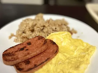 Harry's Café