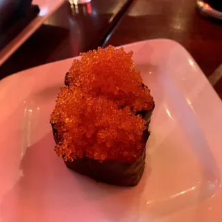 Tobiko Nigiri