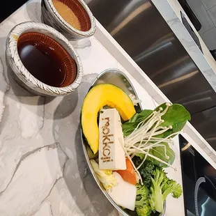 Comes with veggie bowl side and sauces (goma and ponzu)