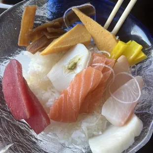 Chirashi Bowl $23