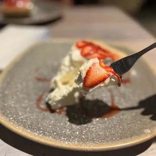 Strawberry cream pie ($9/slice)  IG: @ohmyono