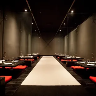 sushi and sashimi, interior