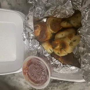 Garlic knots