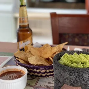 Guacamole and chips