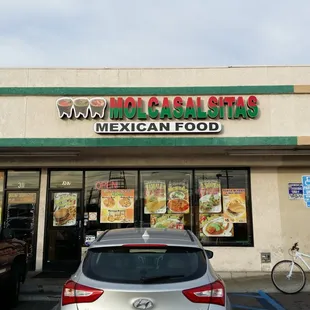 The Molcasalsitas grand foundation and threshold. Welcome.