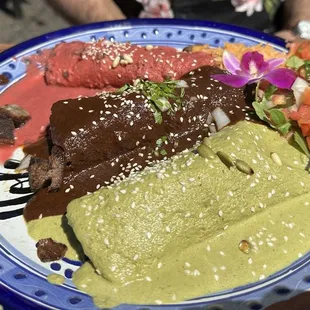 Tres Mole Enchiladas
