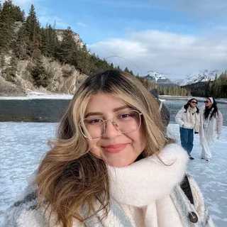 Victoria B.