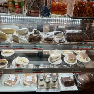 Dessert case!!  Eccellente!!