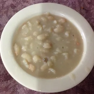 White beans. Good. Not can so that is good.