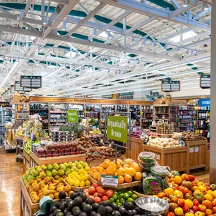 Mollie Stone&apos;s Market Produce in Burlingame