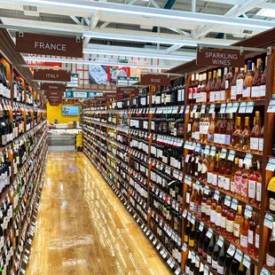 Mollie Stone&apos;s Market Wine, Beer, Liquor in Burlingame