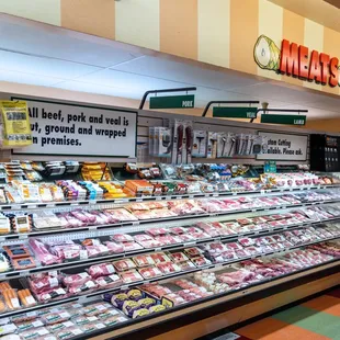 Mollie Stone's Markets Meat in Palo Alto