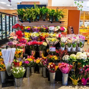Mollie Stone's Markets Floral in San Bruno