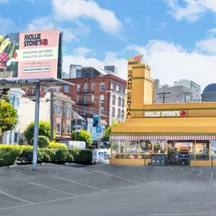 Mollie Stone's Market Front of Store in Pac Heights San Francisco