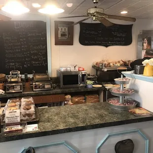 sushi and sashimi, interior