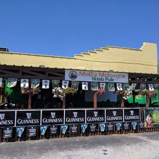 Outside side patio at Molly Molone's Irish Pub, Davis Island, South Tampa