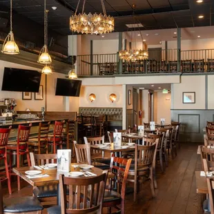 Step into a world of Irish charm and hospitality - welcome to Molly O&apos;s!