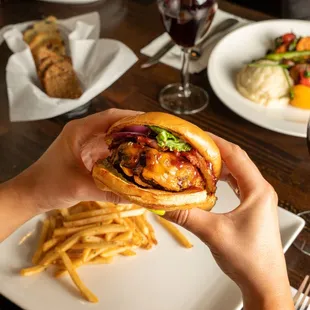 Western Burger, a savory delight that&apos;s sure to satisfy your cravings. We proudly offer a selection of delicious meatless burgers