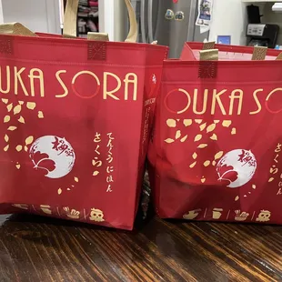 Cute re-usable takeout bags!!!