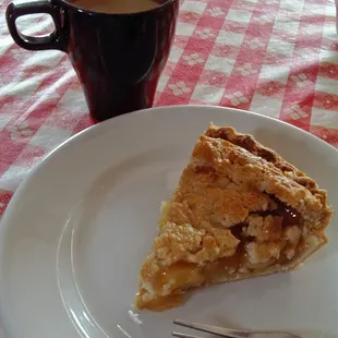 Pie. Normally pie is accompanied by an exclamation point. Sadly, this pie did not warrant one.