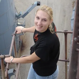 Kelli S.