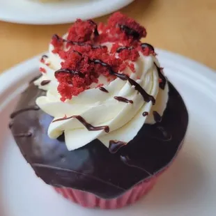 Red velvet lava