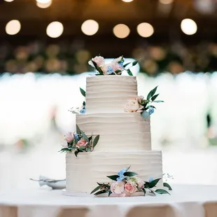 a three tiered wedding cake
