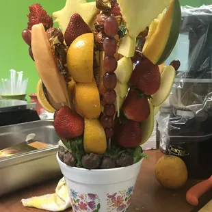 Edible arrangements