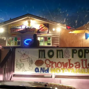 You can tell kids help make the sign.