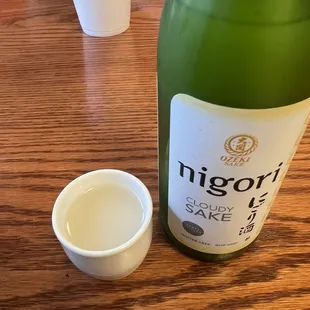 Cold cloudy sake