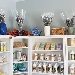 Dried lavender, eight different cultivars.