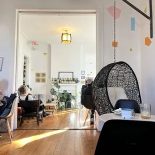 Such a cozy vibe with plenty of places to sit!