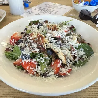 Walnut Strawberry Salad