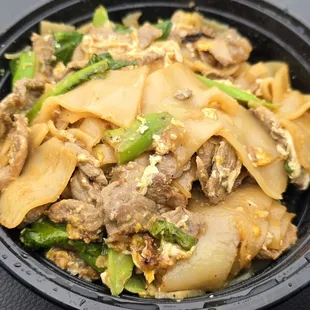 Beef pad see ew ($15 +$3 for beef)