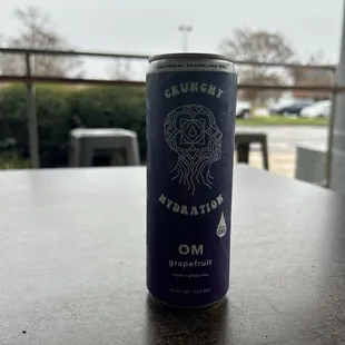 Crunchy sparkling water (for those who don&apos;t drink)