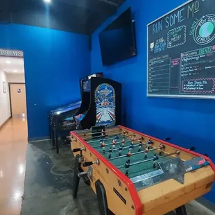 Foos ball