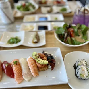 Lunch sushi set, floral bloom